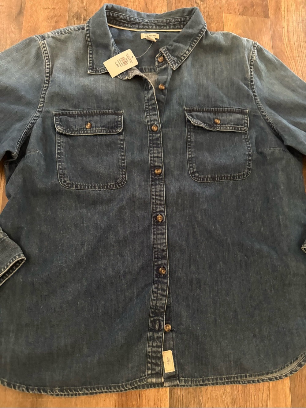 LL Bean NWT womens denim jean shirt top blouse - Picture 4 of 7